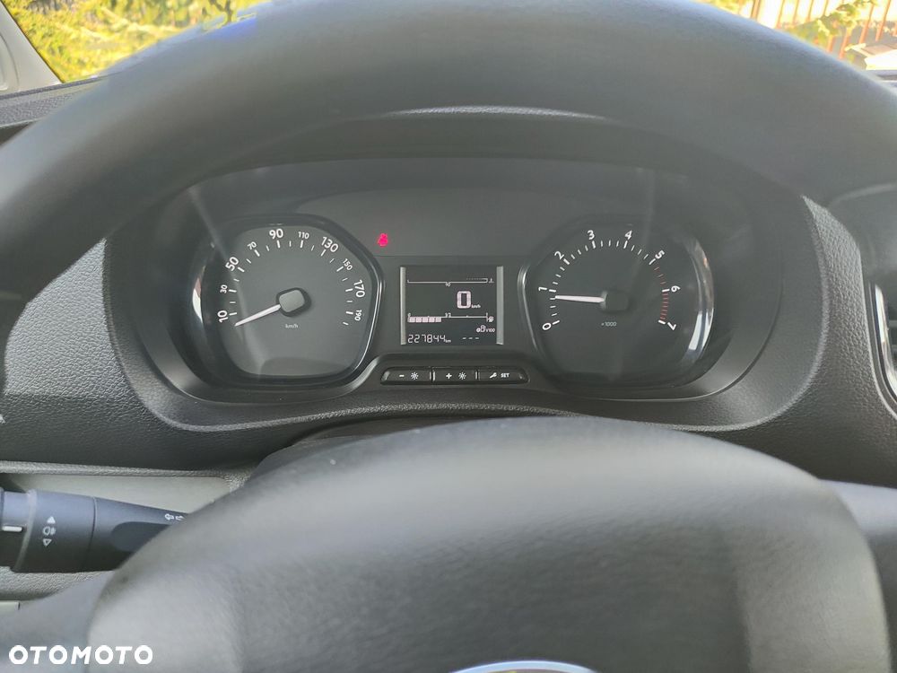 Toyota PROACE - 15