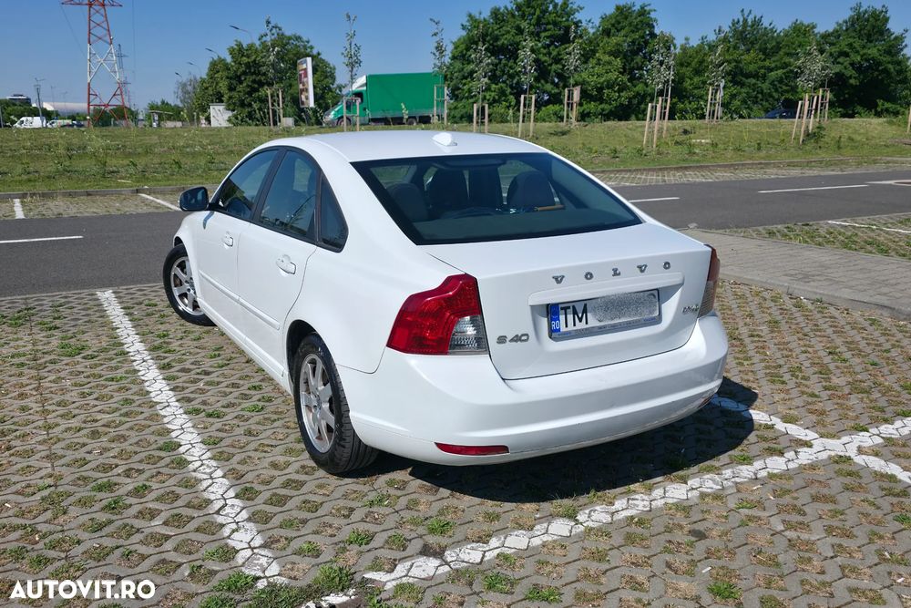 Volvo S40 D2 DRIVe Kinetic - 4