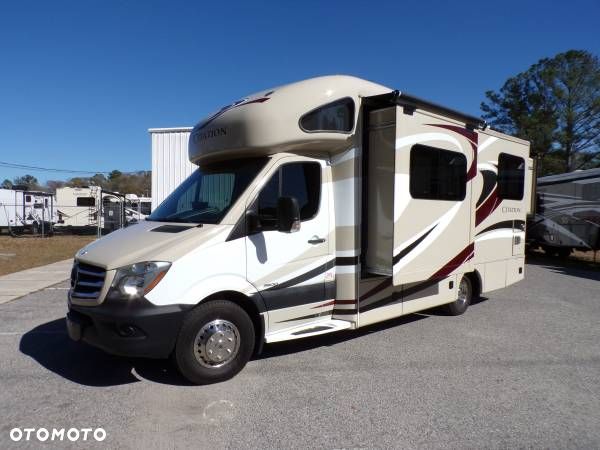 Ford Sunseeker E-450 Cutaway - 7
