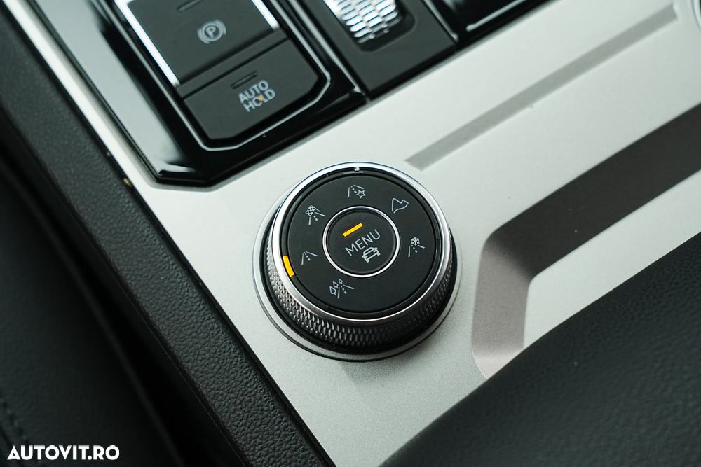 Volkswagen Touareg 3.0 V6 TSI OPF 4Motion Aut. Drive - 39