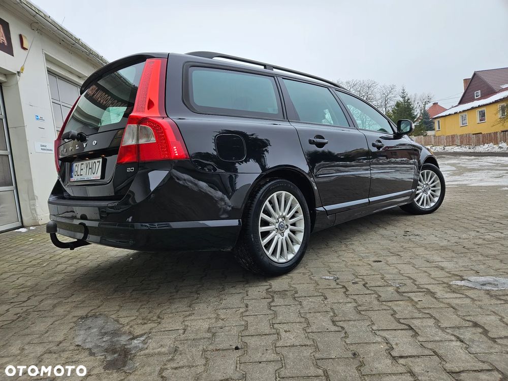 Volvo V70 2.0 Summum - 4