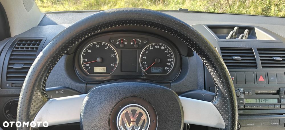 Volkswagen Polo 1.4 16V Fun - 17