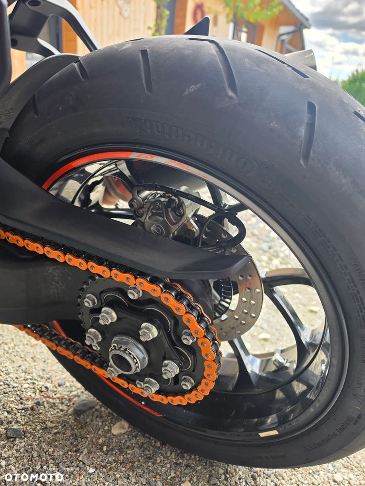 KTM Super Duke - 14