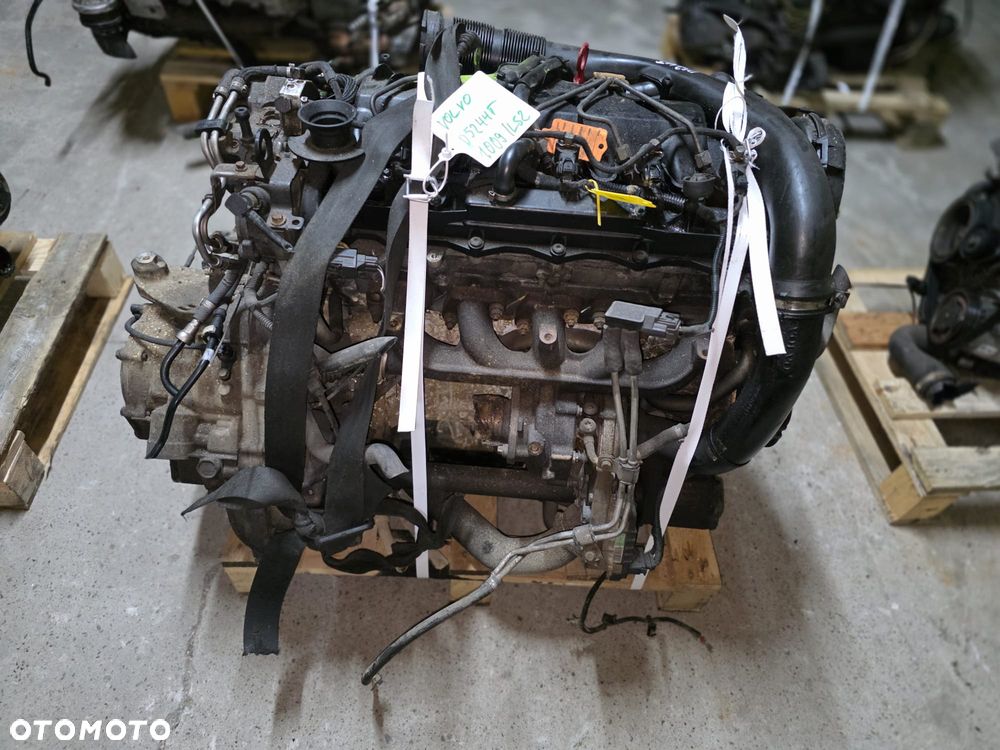 Volvo D5244T PLASTIKOWA POKRYWA 2.4D diesel silnik z pełnym osprzętem kompletny gotowy do montażu - 4