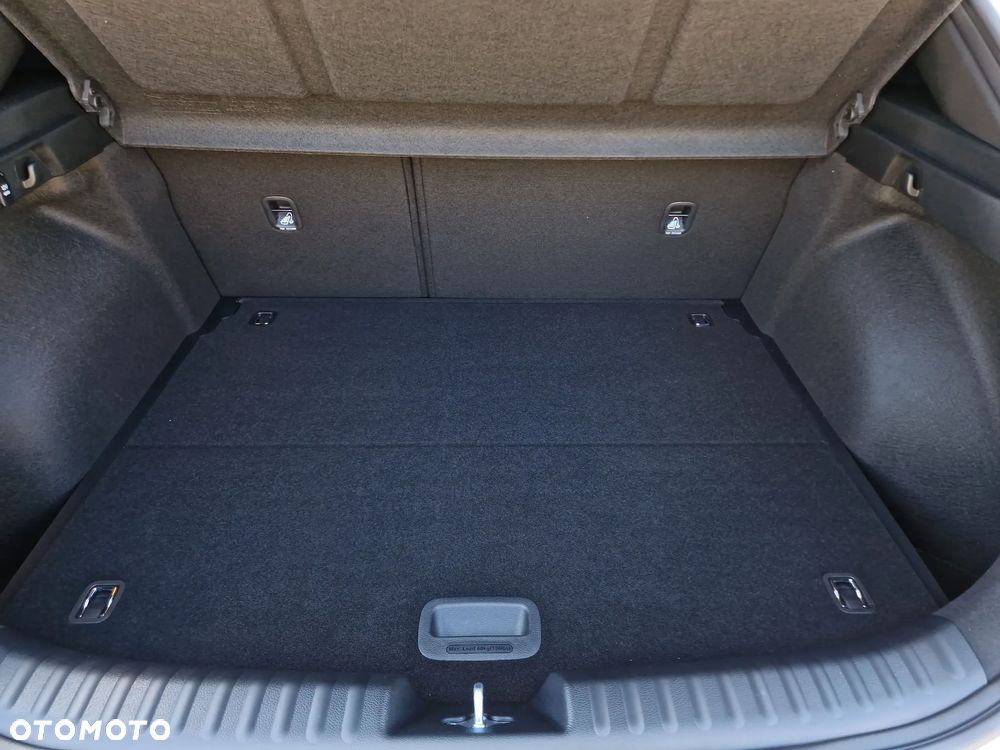 Kia XCeed - 20