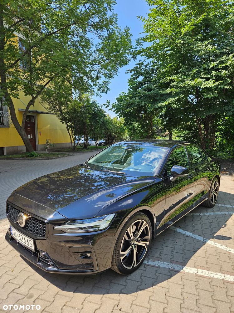 Volvo S60 B5 B AWD Ultimate Dark - 4
