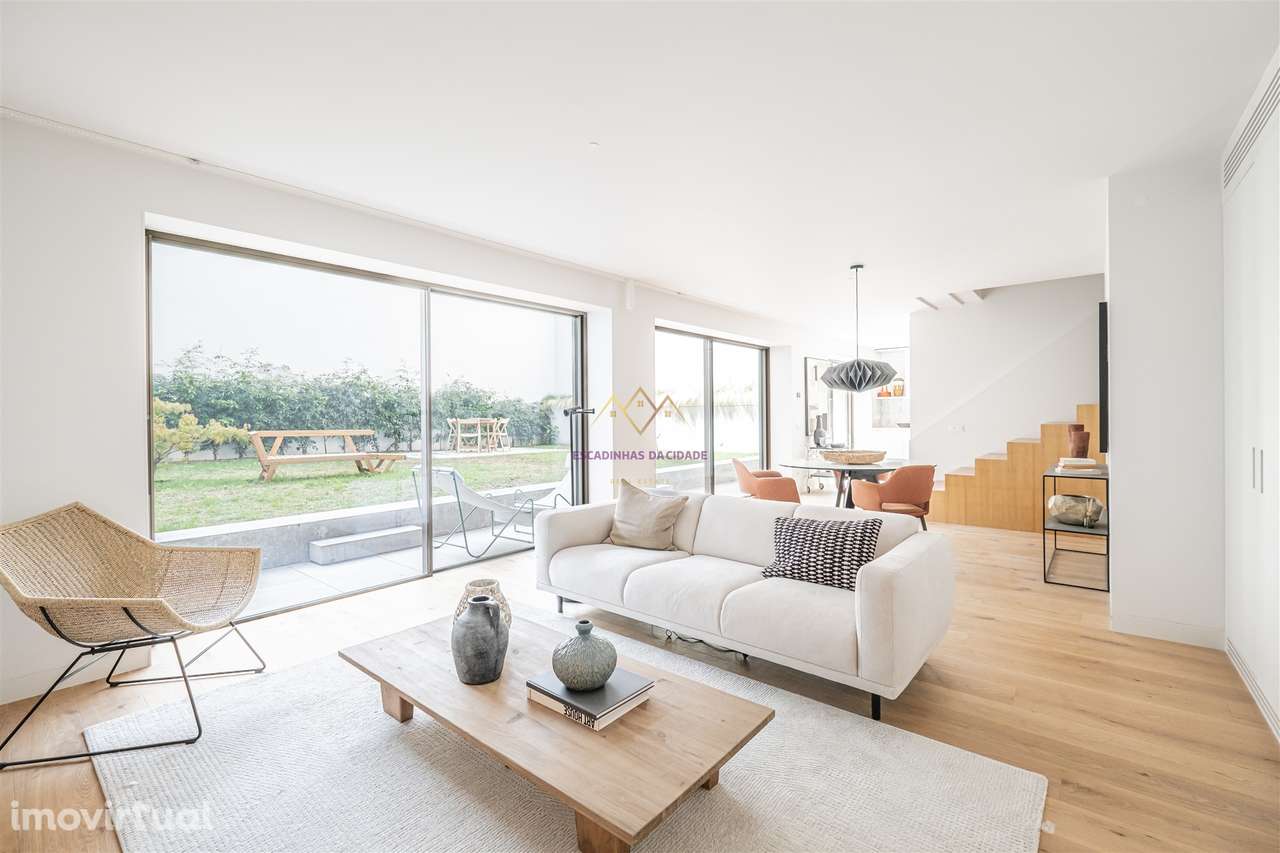 Exclusivo T3 com Terraço de 154 m² no Campo Pequeno | Um Refúgio no Co - Grande imagem: 3/60