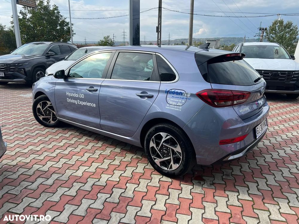 Hyundai i30 1.5 T-GDI 140CP M/T MHEV Highway - 4