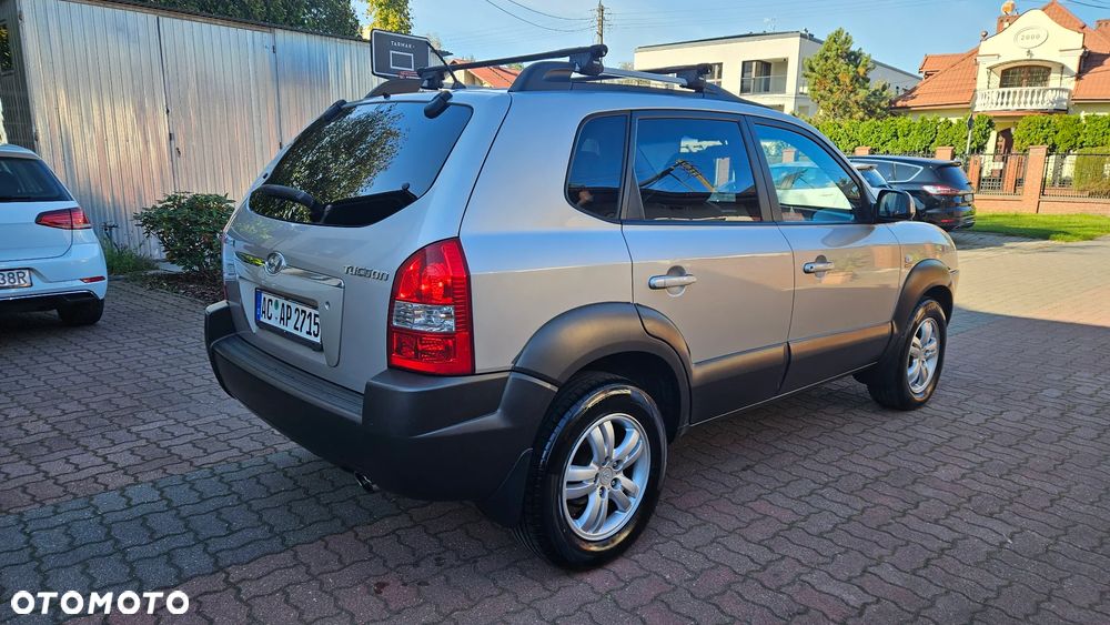 Hyundai Tucson 2.0 Comfort 2WD - 2