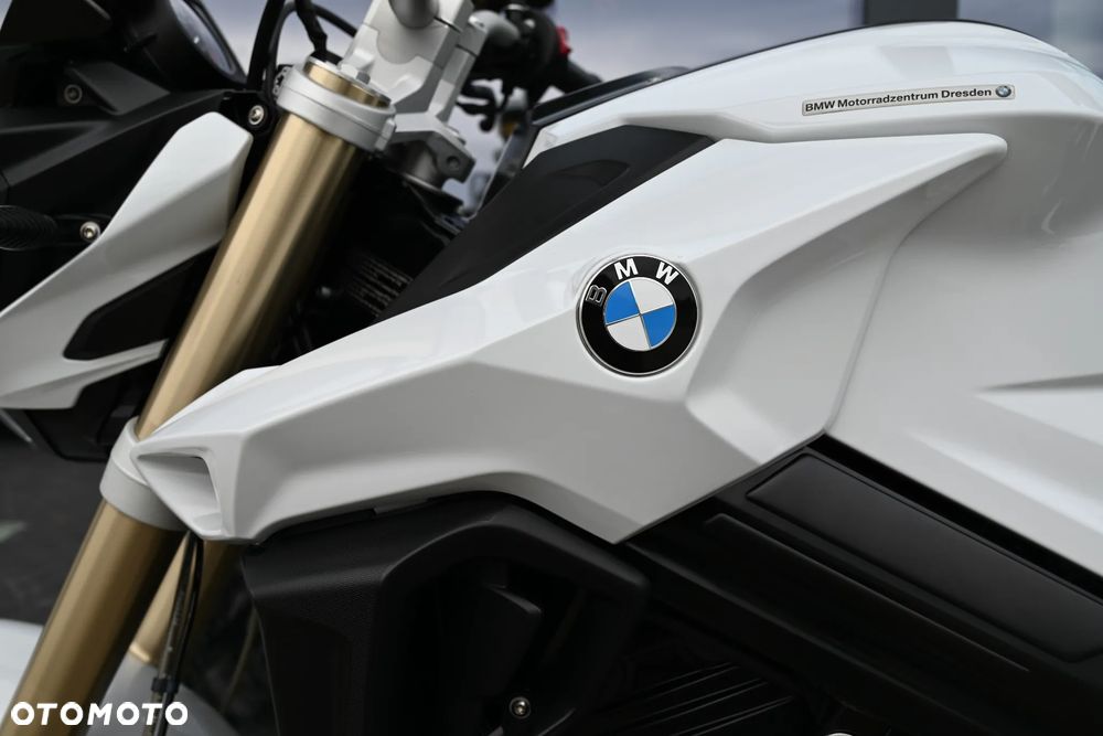 BMW F - 23