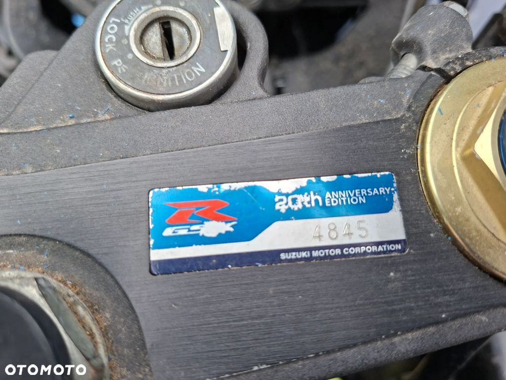 Suzuki GSX-R - 7