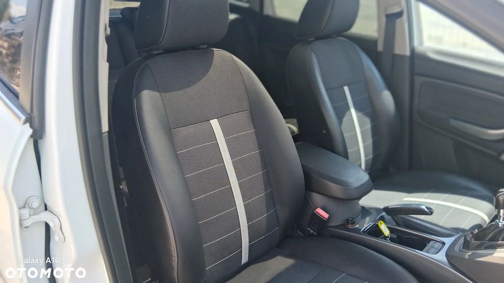 Ford Kuga 2.0 TDCi 4x4 Titanium - 14