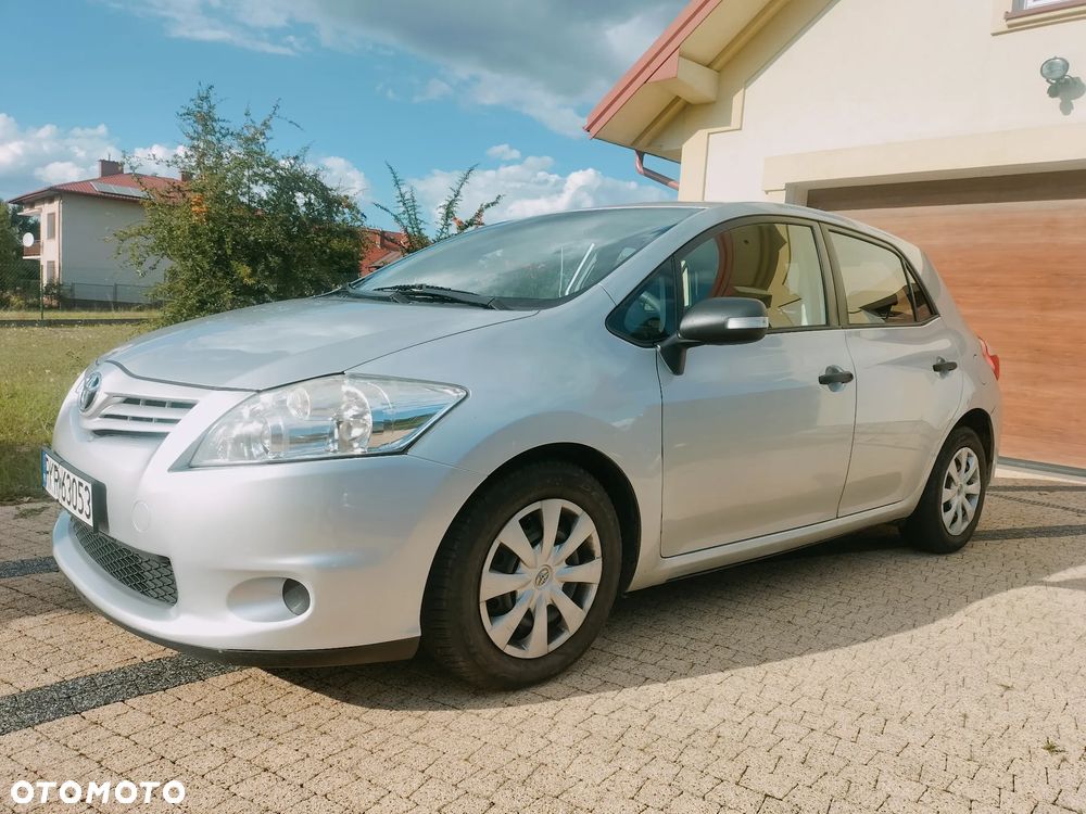 Toyota Auris - 4