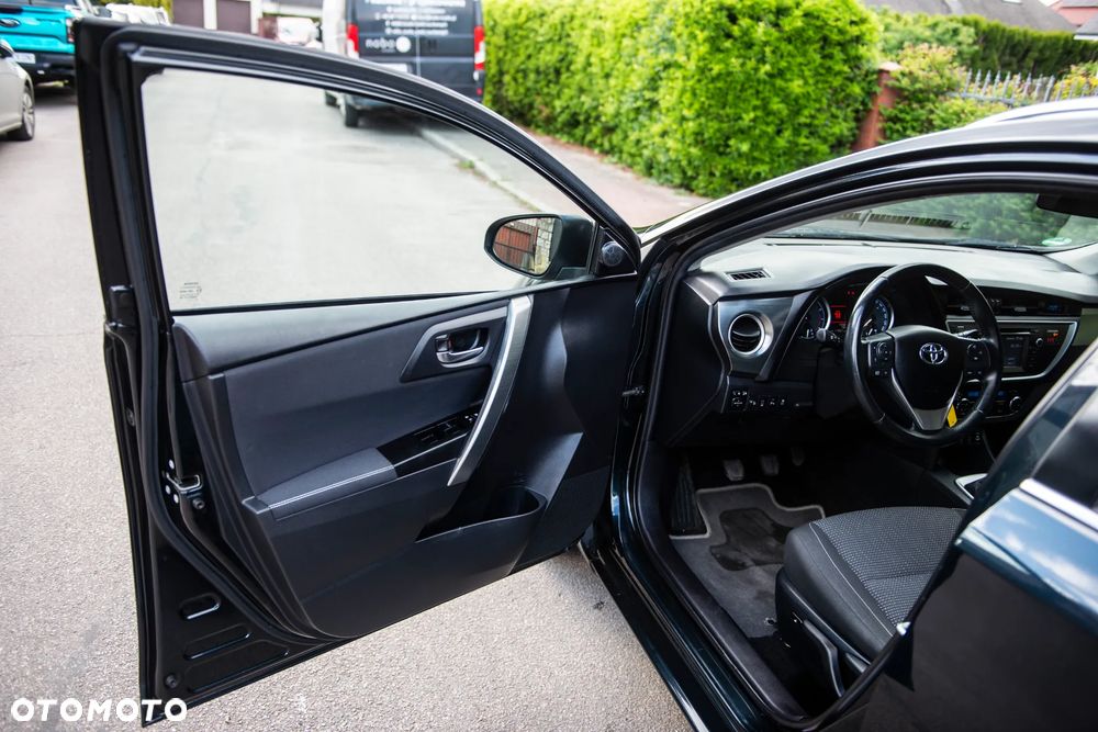 Toyota Auris 1.6 Valvematic Comfort - 17