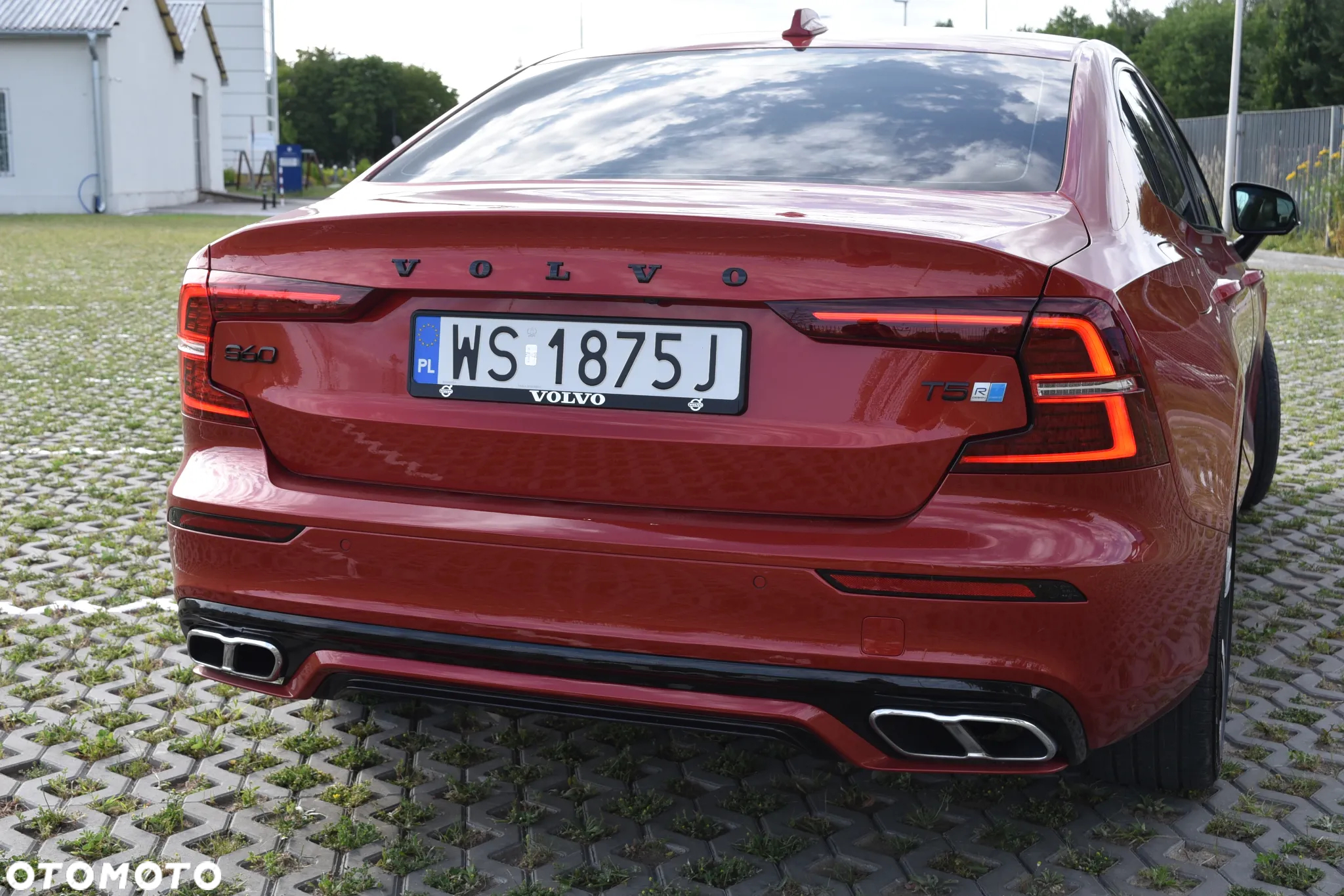 Volvo S60 T5 R-Design - 7