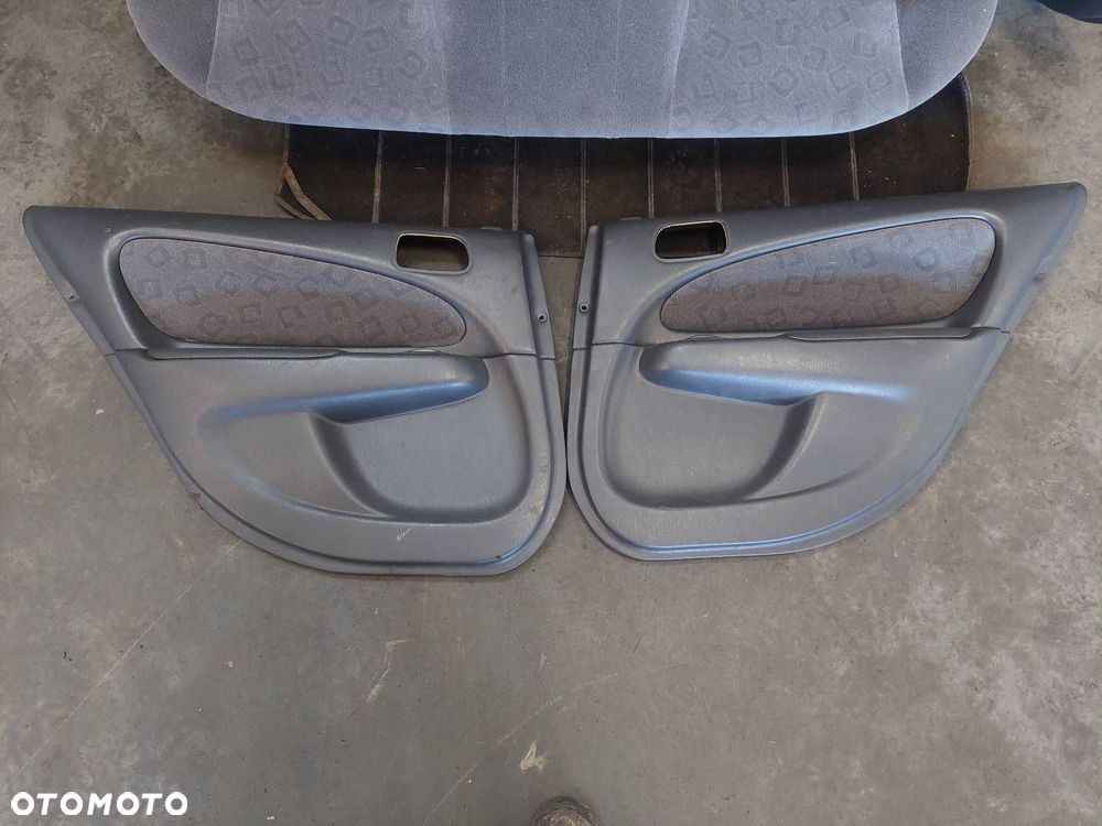 KOMPLET FOTELI PRZÓD + KANAPA TYŁ + BOCZKI TOYOTA COROLLA E11 LIFT - 2