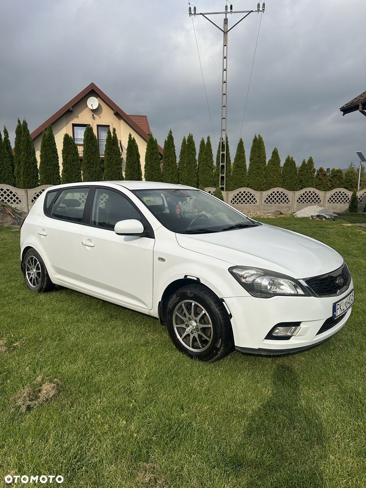 Kia Ceed - 2