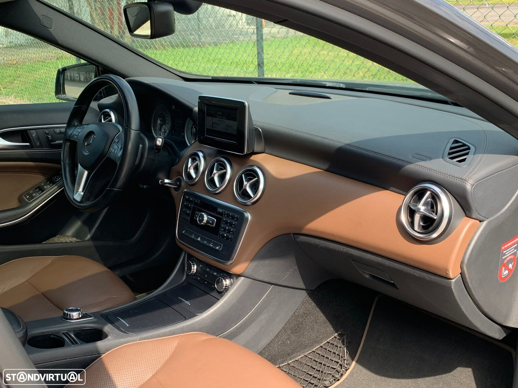 Mercedes-Benz A 200 CDi BE AMG Line Aut. - 44