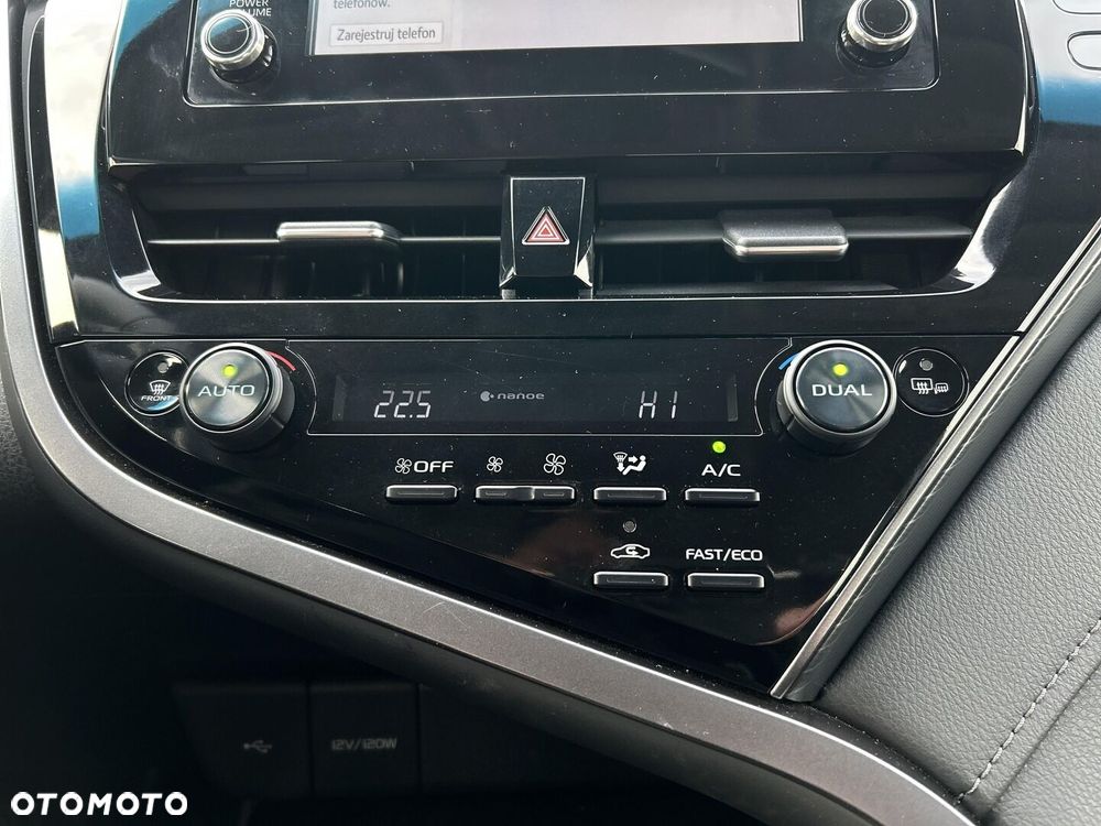 Toyota Camry 2.5 Hybrid Comfort CVT - 19