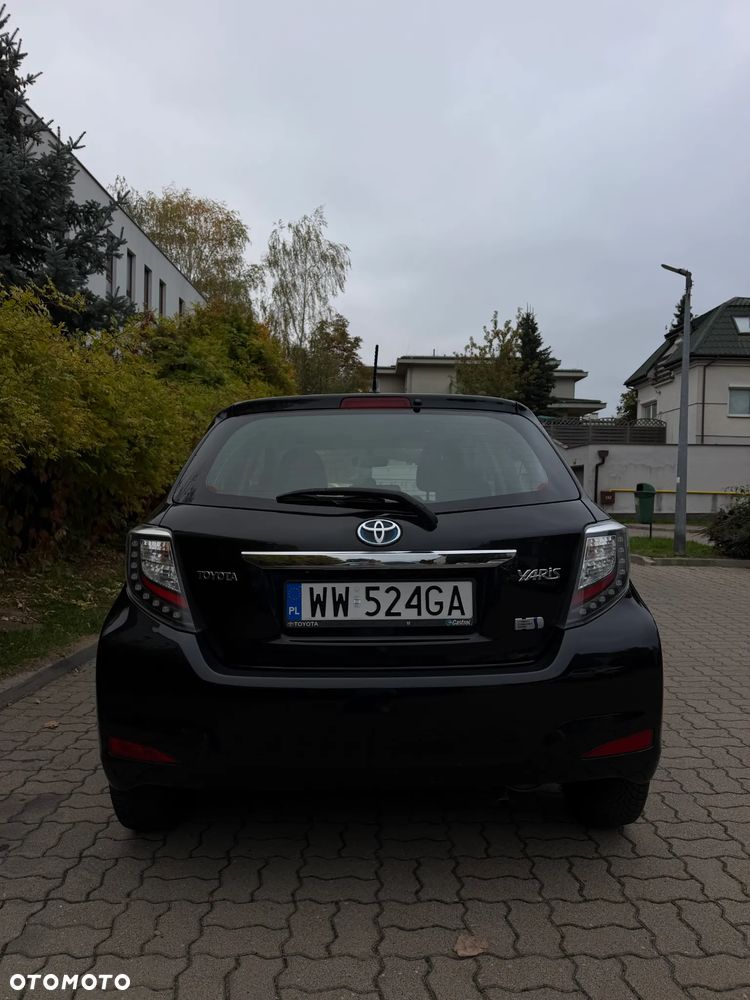 Toyota Yaris 2013 photo 4