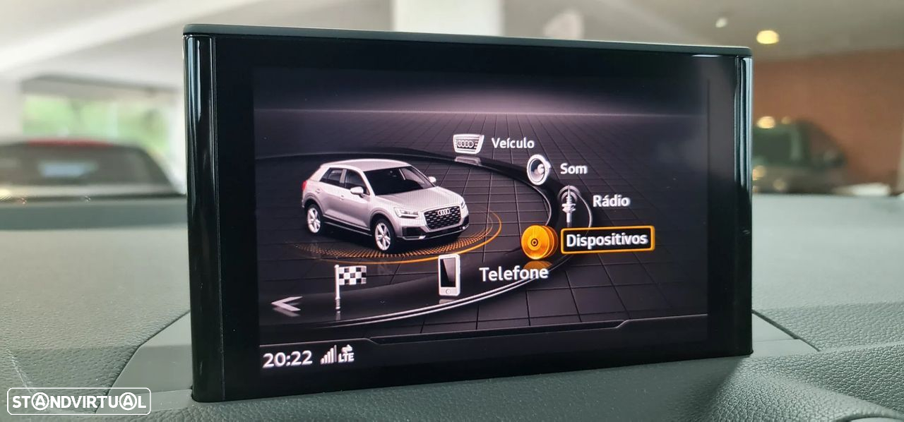 Audi Q2 1.6 TDI Design - 19