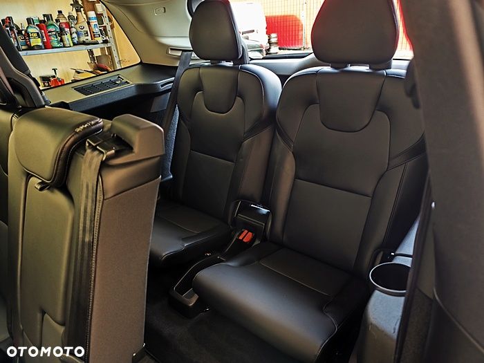 Volvo XC 90 T5 AWD Momentum 7os - 34