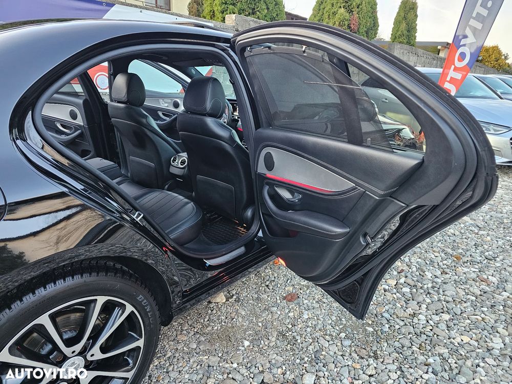 Mercedes-Benz E - 31