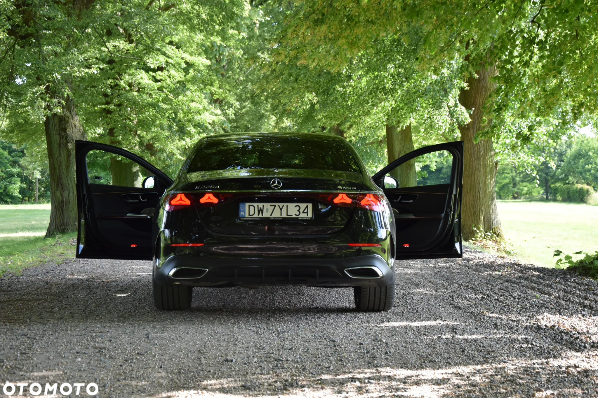 Mercedes-Benz Klasa E 220 d 4-Matic AMG/Avantgarde - 15