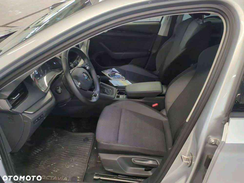 Skoda Octavia - 8