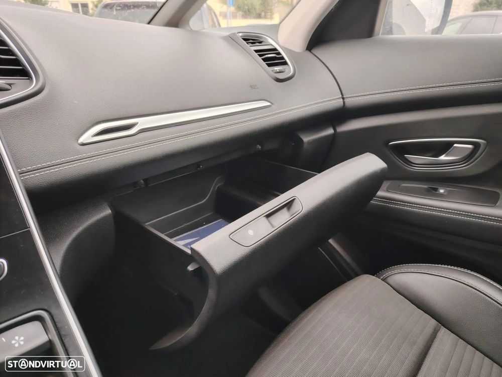 Renault Grand Scénic 1.6 dCi Bose Edition SS - 11