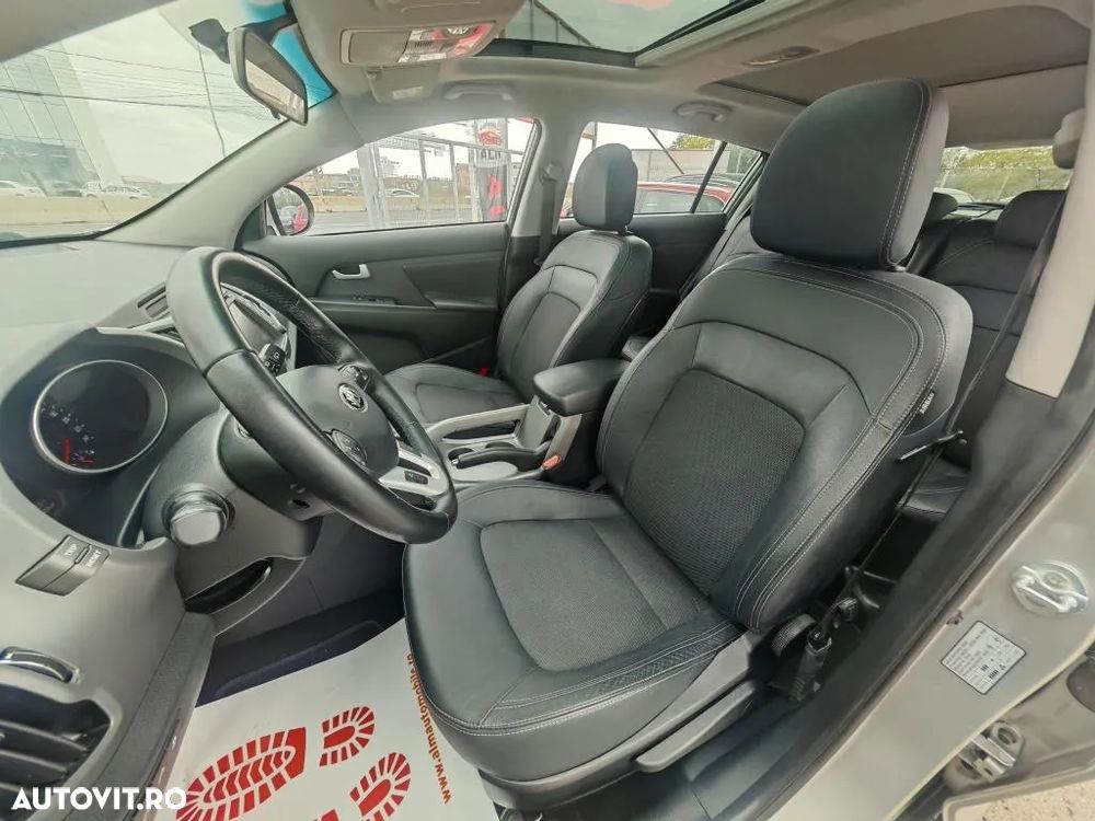 Kia Sportage 2.0 CRDI AWD Aut. Spirit - 8