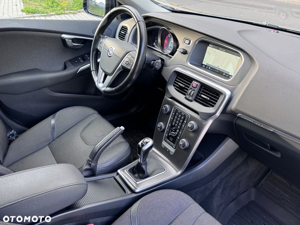 Volvo V40 D3 Inscription - 33