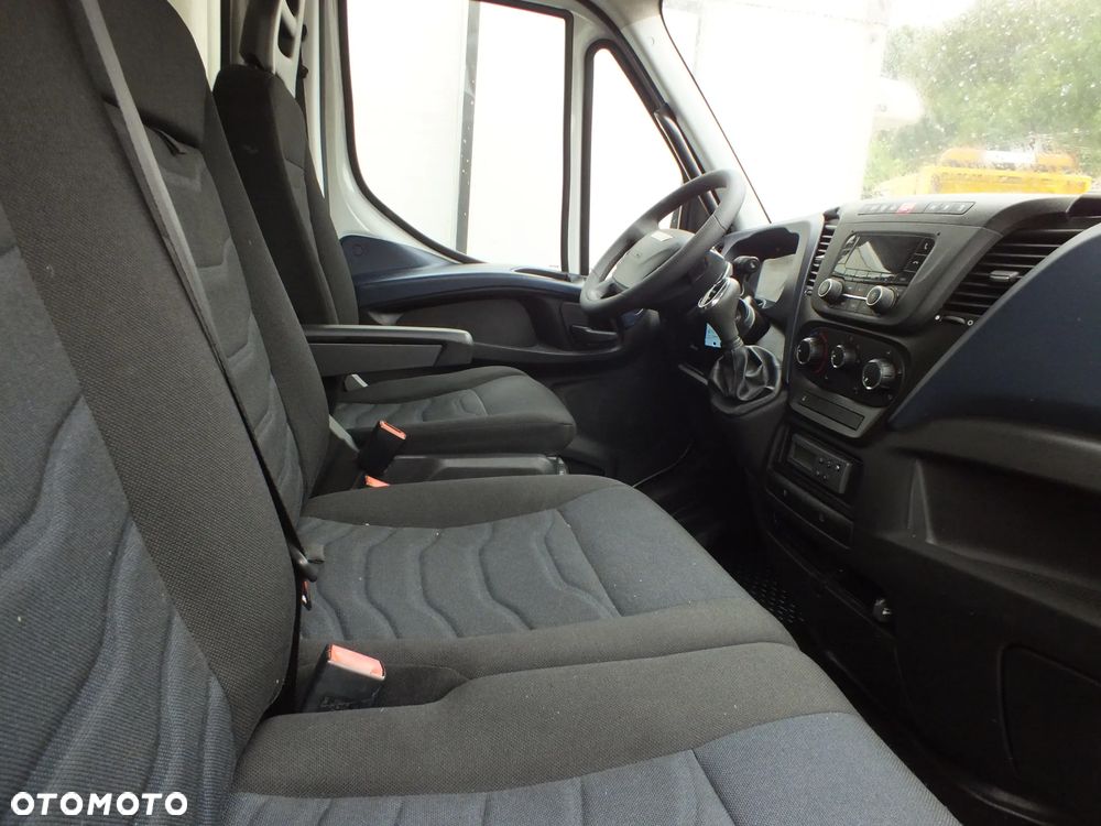 Iveco Daily - 23