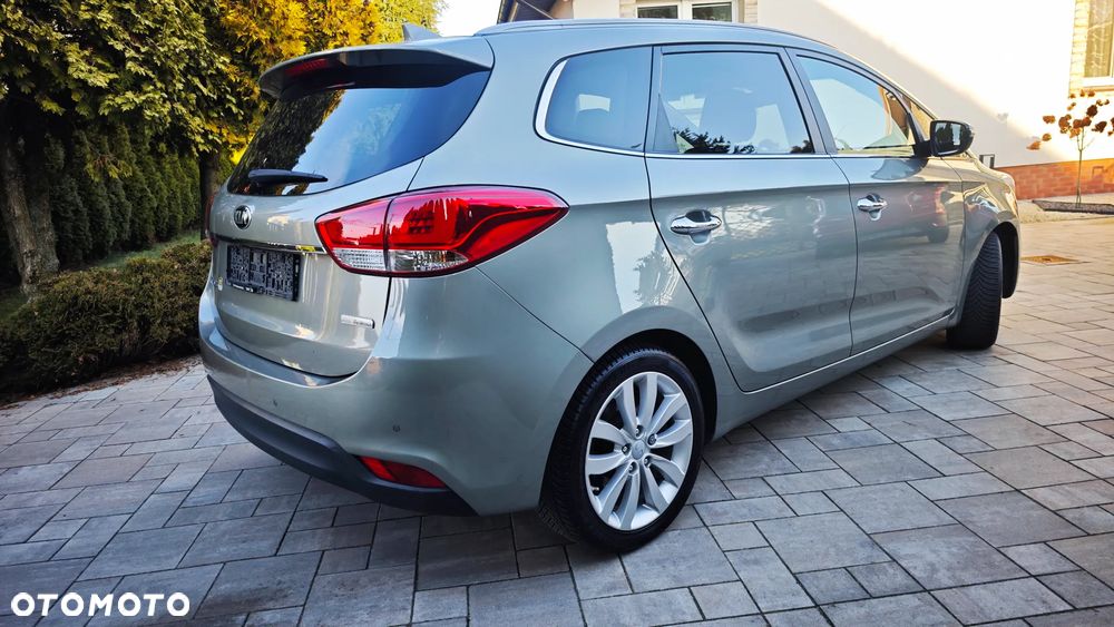 Kia Carens 1.7 CRDi Business Line 7os 7DCT - 4