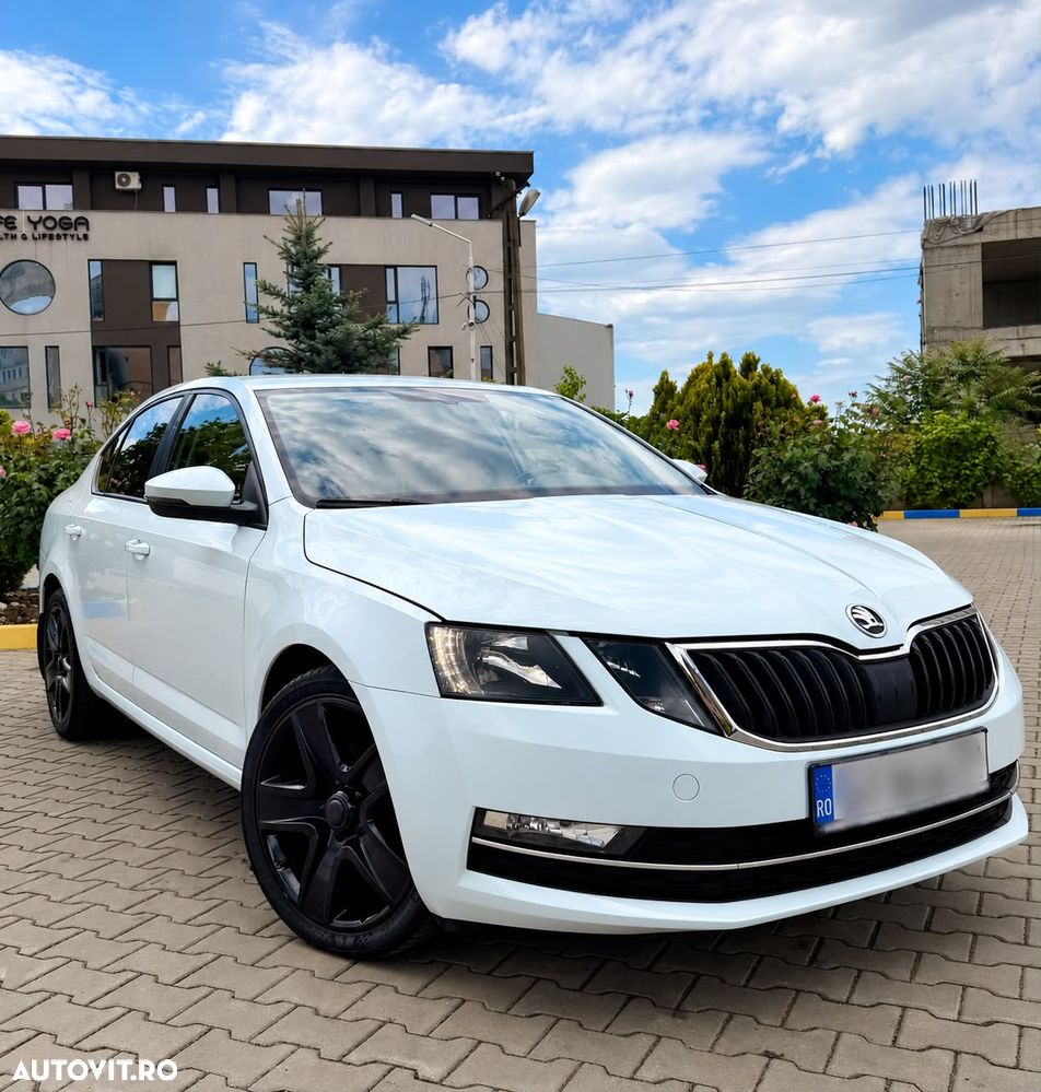 Skoda Octavia 2.0 TDI DSG Style - 1