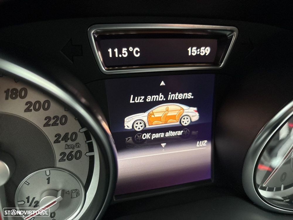 Mercedes-Benz CLA 200 CDI Urban - 32