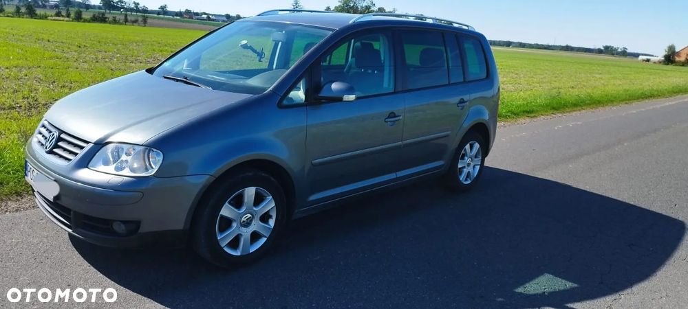Volkswagen Touran - 3