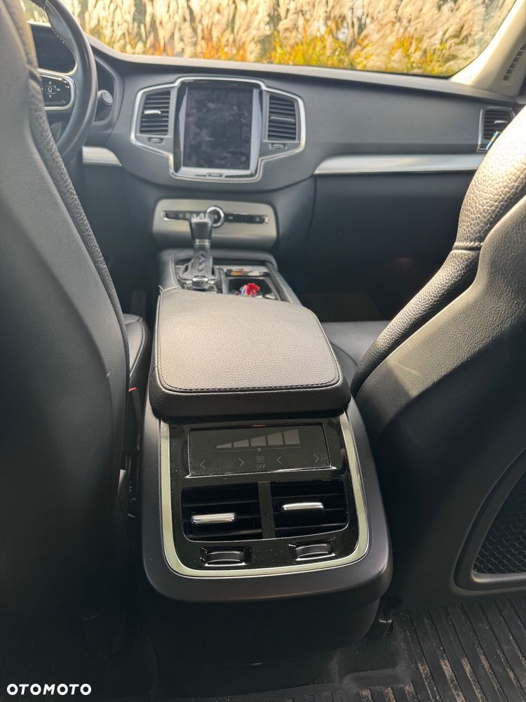 Volvo XC 90 T6 AWD Momentum 7os - 11