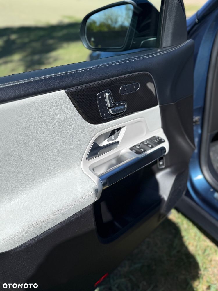 Mercedes-Benz GLB 220 d AMG Line 8G-DCT - 21