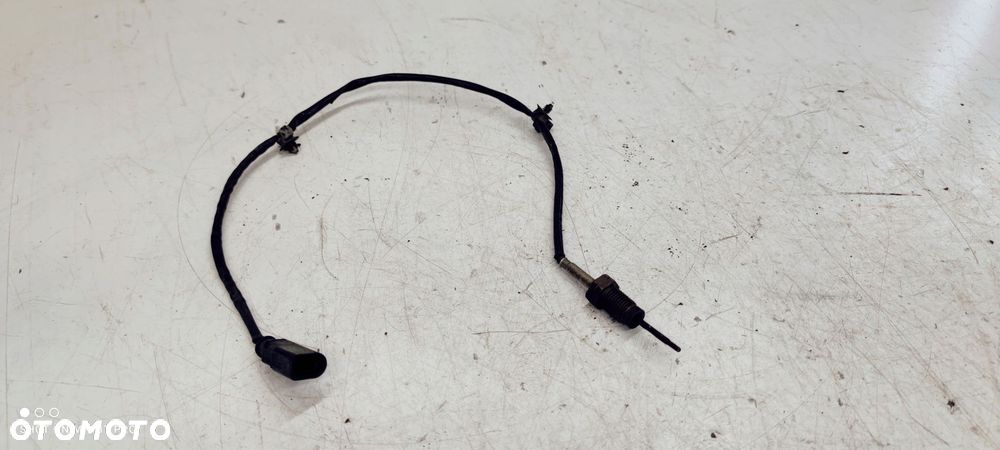 CZUJNIK TEMPERATURY SPALIN AUDI A4 A5 03L906088A - 2