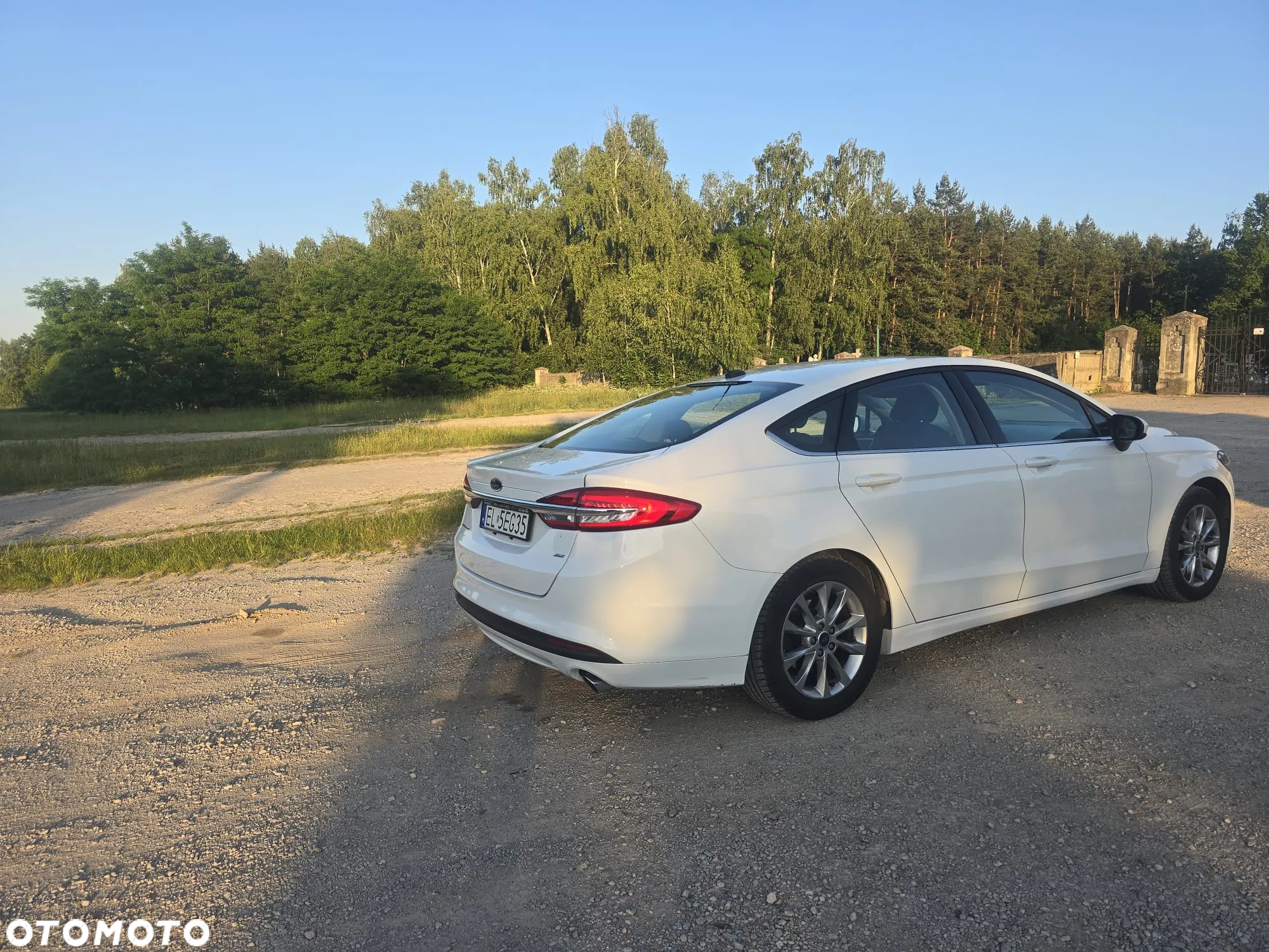 Ford Fusion - 4