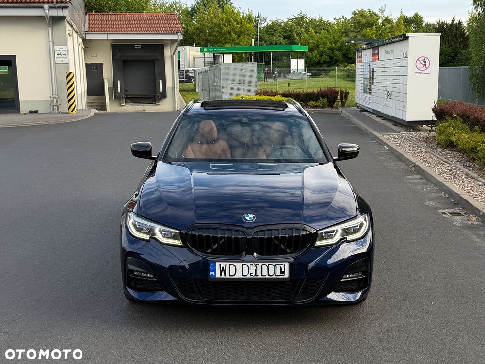 BMW Seria 3 330e M Sport - 30
