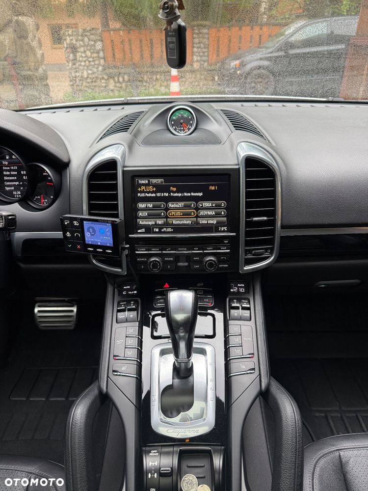 Porsche Cayenne - 13