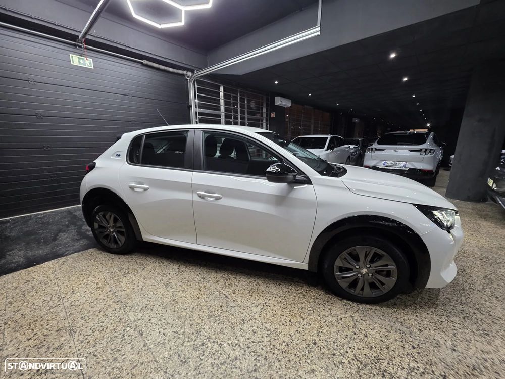 Peugeot e-208 Active Pack - 10