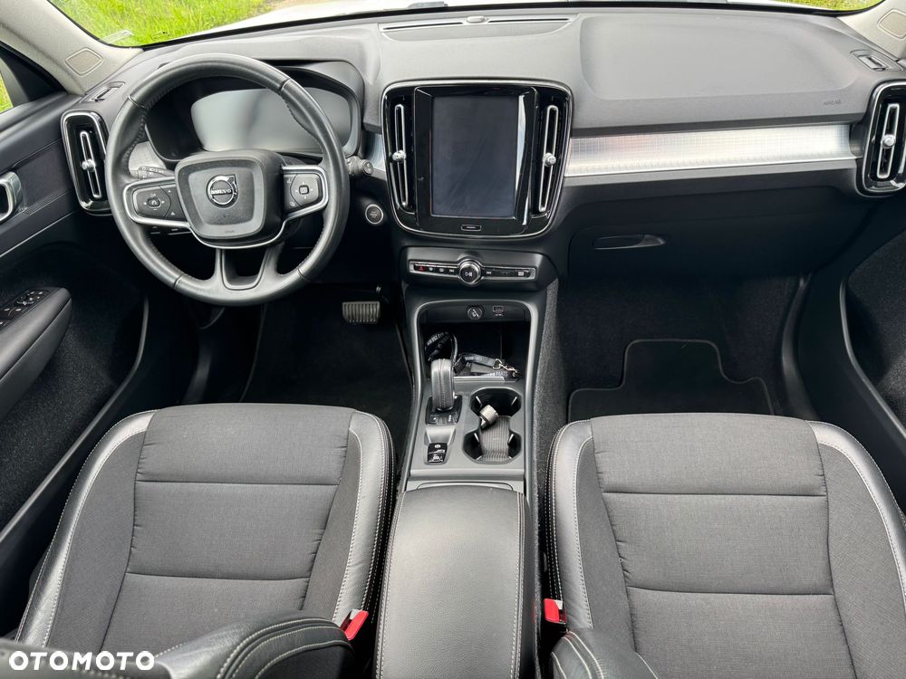 Volvo XC 40 - 33