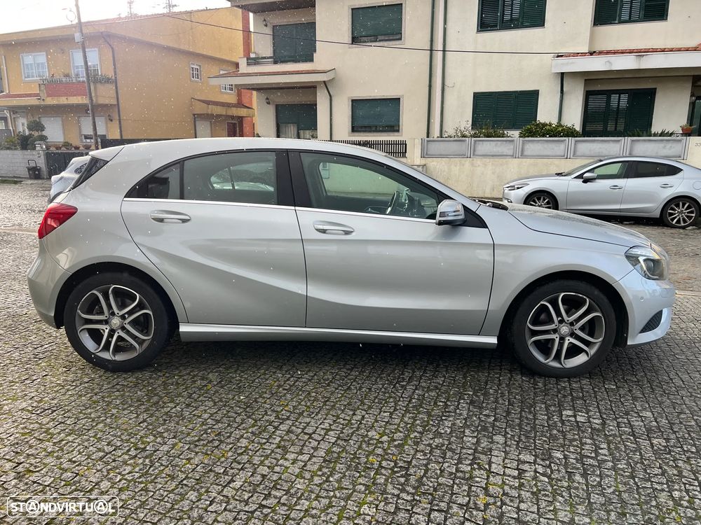 Mercedes-Benz A 180 CDI 7G DCT — fotografia 13