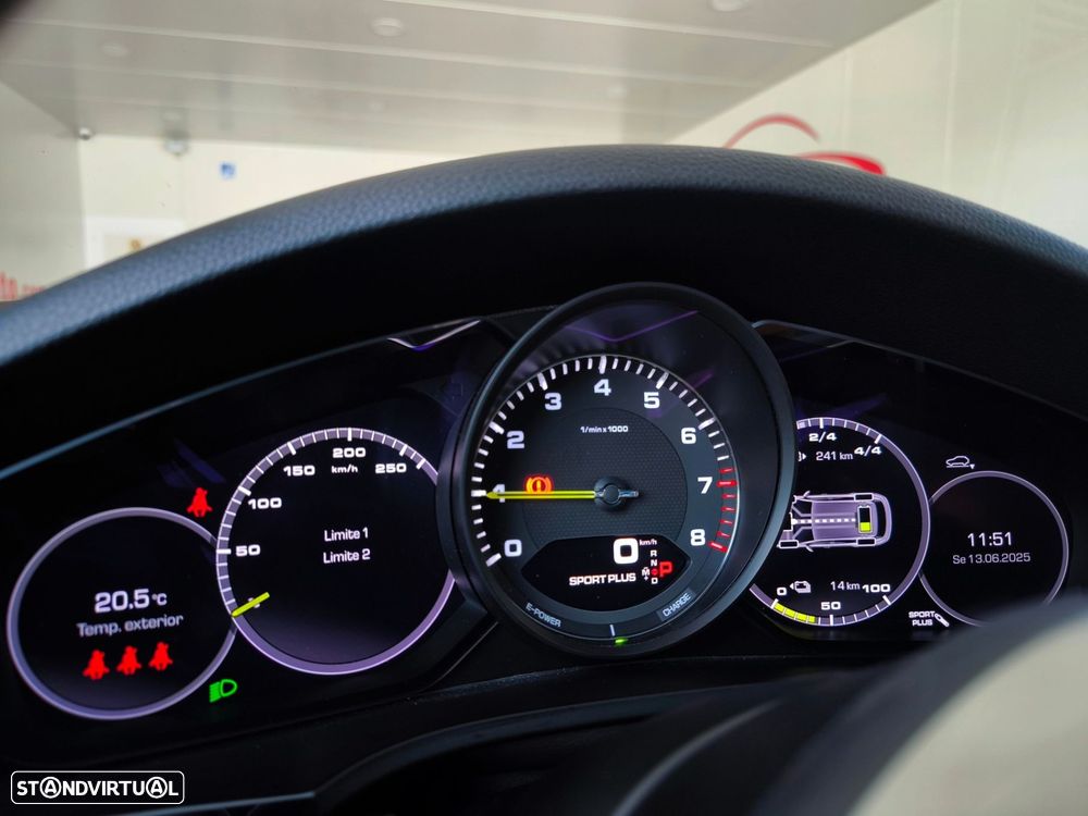 Porsche Cayenne - 20
