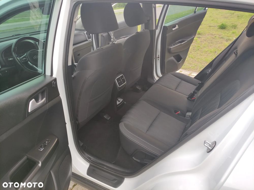 Kia Sportage 1.6 GDI 2WD SPIRIT - 11