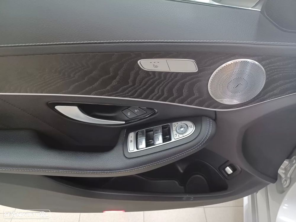 Mercedes-Benz C 300 de AMG Line - 26