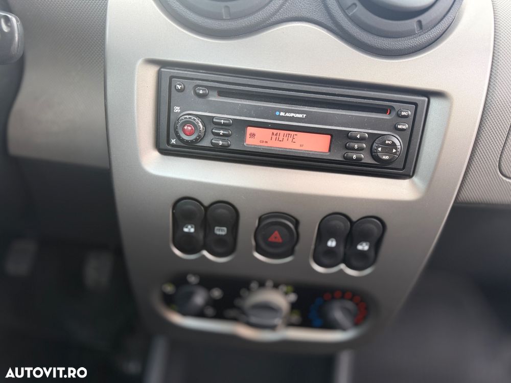 Dacia Logan 1.2 16V Laureate - 9